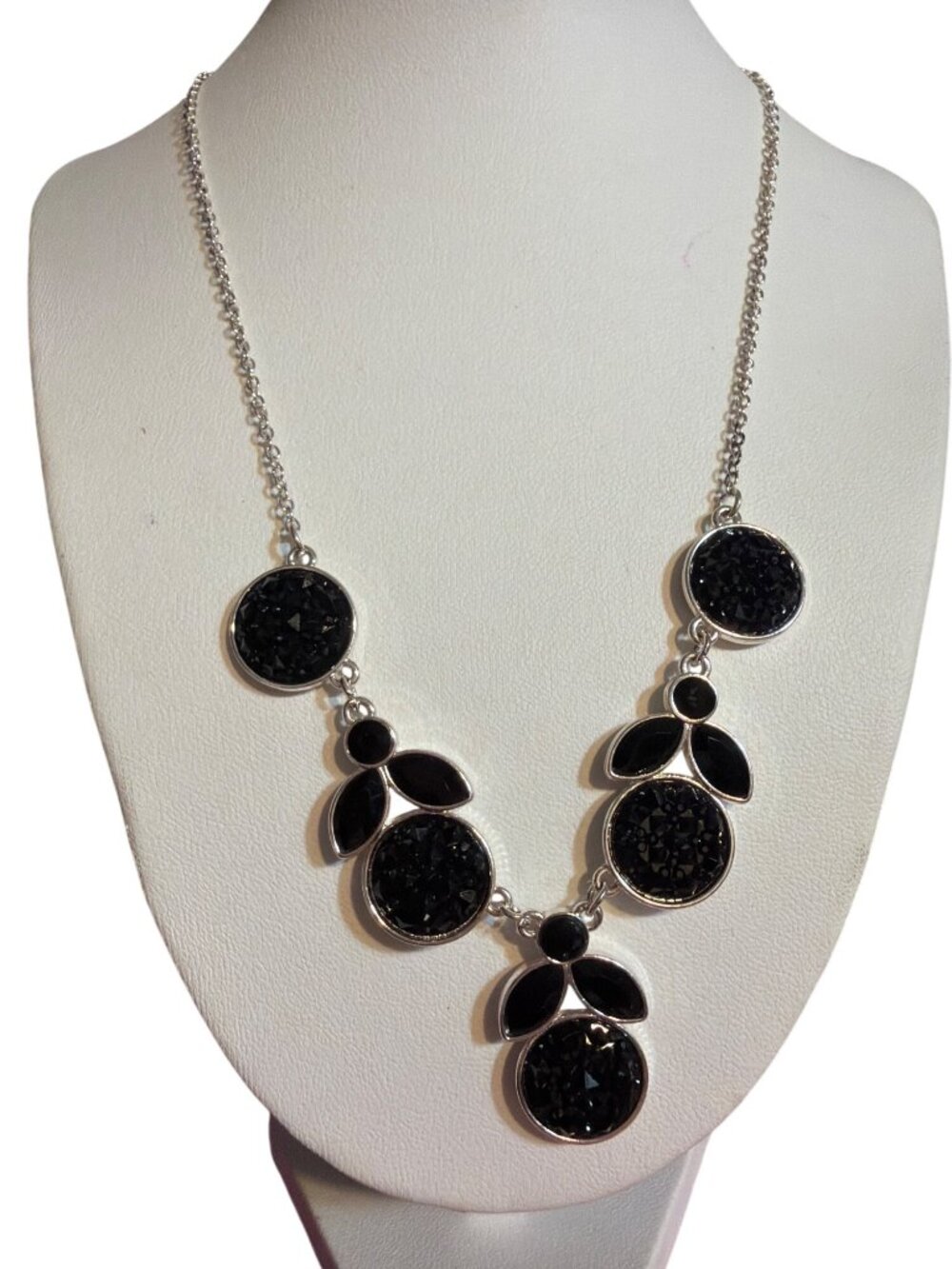 Liz Claiborne Silver Tone Black Necklace Choker Druze Rhinestone Bib State 16"